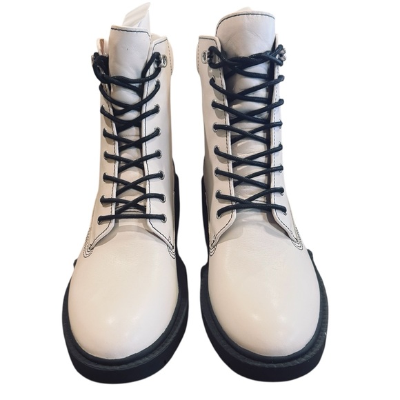 Coach Lorimer Leather Chalk Combat Lace Up Lug Boots NEW! Size 10 B - Picture 2 of 8